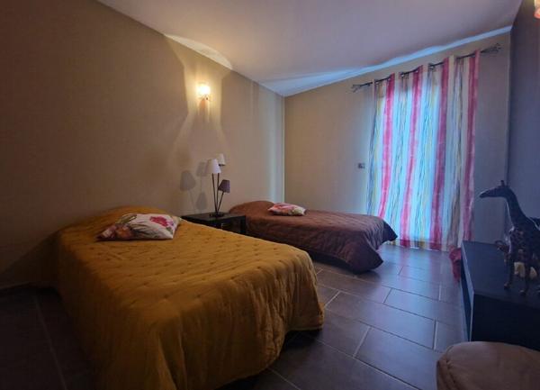 Maison à vendre    4 pièces •  Aigues-Mortes