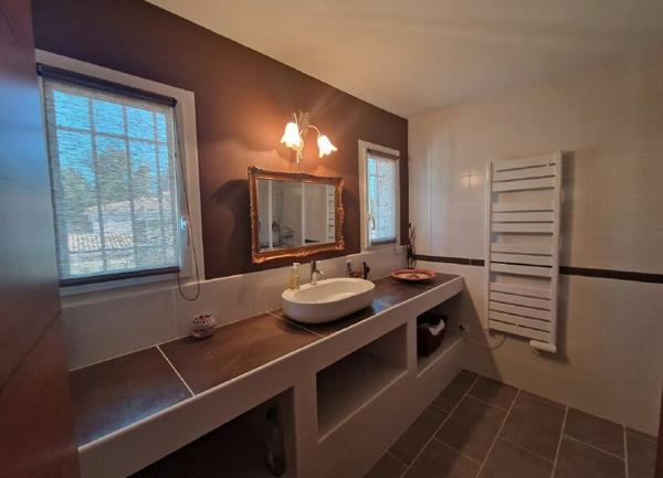 Maison à vendre    4 pièces •  Aigues-Mortes