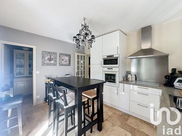 Maison à vendre 9 pièces 255 m² Orgères