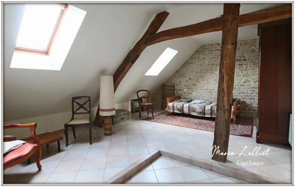 Maison à vendre 5 pièces PITHIVIERS (45), 4 chambres, 2 salle d'eau, PAC.