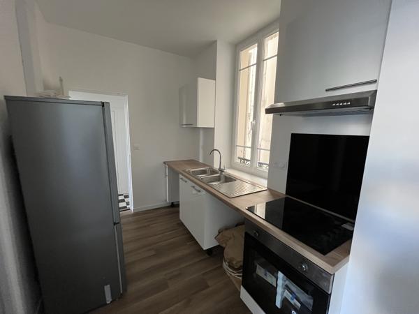 Appartement
                                                                                                                                                                                                                                                                                                                        3 pièce(s)                                                                                                                                                                                                          2 chambre(s)                                                                                                                                                                                                          52.44  m²