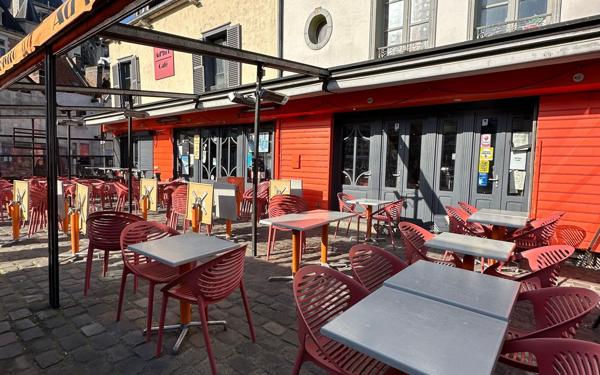 Maison à vendre    2 pièces • 290 m2 Amiens