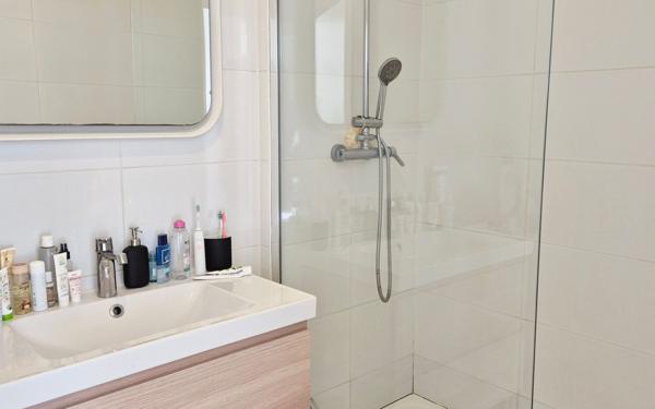 Appartement à vendre    2 pièces • 48,23 m2 Lyon 4