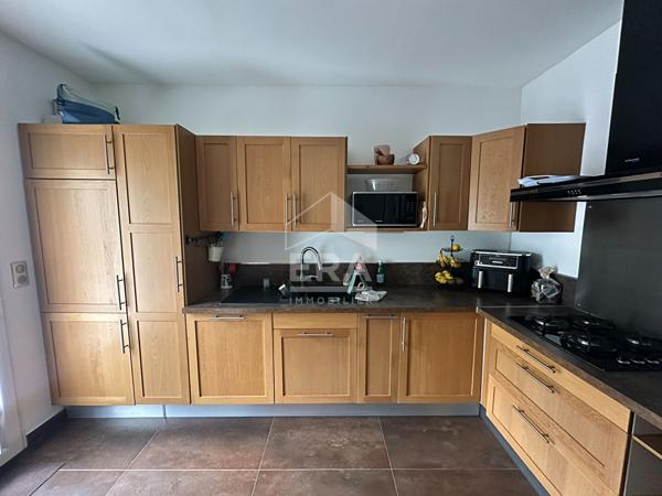 Maison A vendre Alpes de Haute Provence proche A51 PEYRUIS