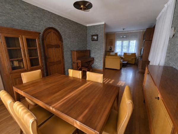 Maison
         6 pièces
        - 279 m² 800 000 € *