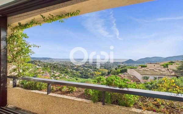 Appartement à vendre    4 pièces • 77,60 m2 Mandelieu-la-Napoule