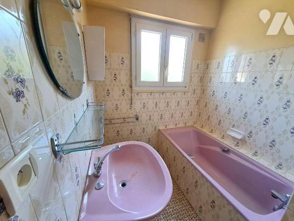 Maison individuelle à vendre à Quimper (29000), quartier de Kerfeunteun, située sur un terrain ...