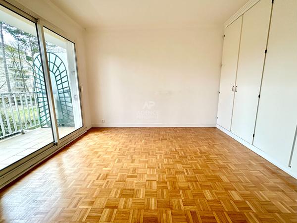 Appartement Poissy 4 pièce(s) 72 m2 €234 000 ** - Référence 9077