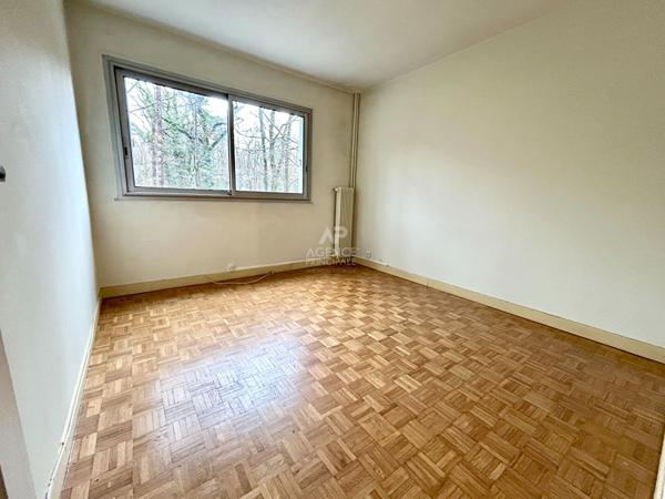 Appartement Poissy 4 pièce(s) 72 m2 €234 000 ** - Référence 9077