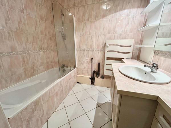 Appartement Poissy 4 pièce(s) 72 m2 €234 000 ** - Référence 9077