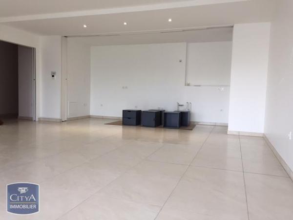 Appartement à louer 4 pièces 78.96m²