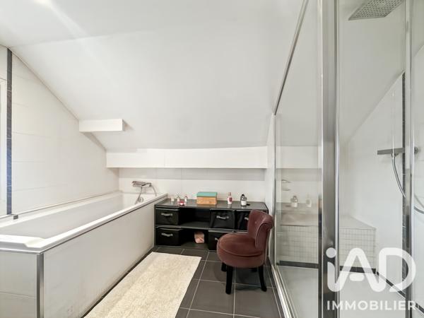 Maison à vendre 6 pièces 110 m² Villemomble
