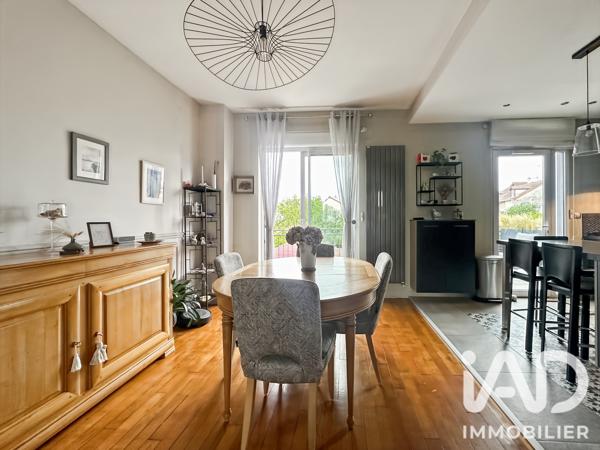 Maison à vendre 6 pièces 110 m² Villemomble