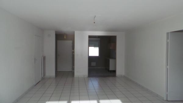 A VENDRE.