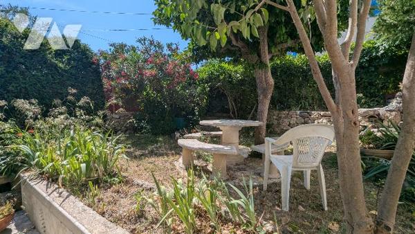 CAMPAGNE MARSEILLAISE 13013 Maison de 137 m², jardin 500 m² sans vis-à-vis, garage et dépendances