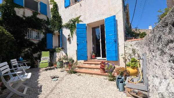 CAMPAGNE MARSEILLAISE 13013 Maison de 137 m², jardin 500 m² sans vis-à-vis, garage et dépendances