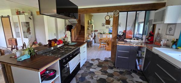 Maison 155 m² à Ploulec'h, 3 chambres et grand terrain de 1550 m²