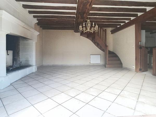 Charmante longère de 130 m² à Brain-sur-Allonnes, proche de Saumur (49400)
