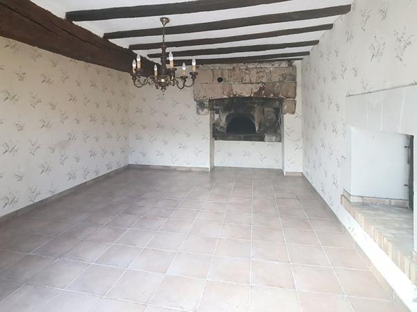 Charmante longère de 130 m² à Brain-sur-Allonnes, proche de Saumur (49400)