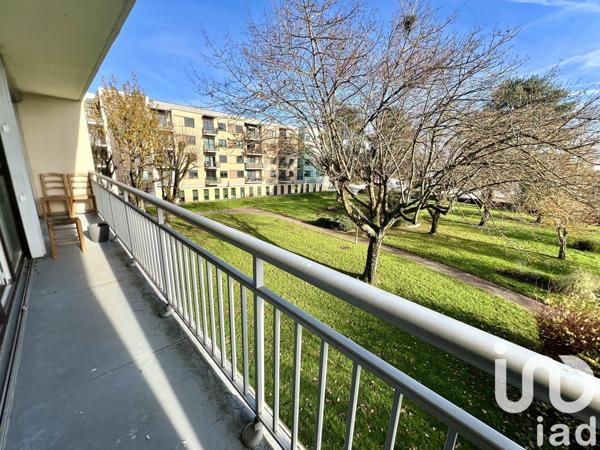 Appartement 4 pièces de 75 m² à Vélizy-Villacoublay (78140)