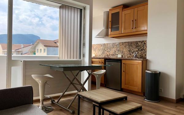 Appartement à louer    1 pièce • 28 m2 Annemasse