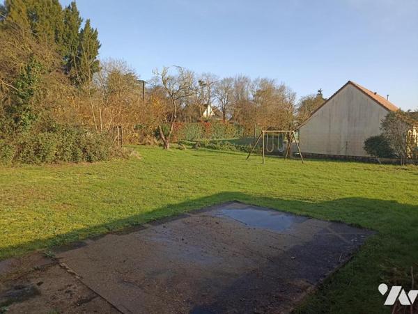 Longnes : Terrain à Bâtir de 593 m²