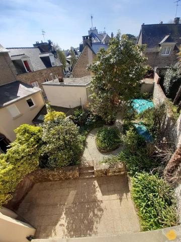 Maison 153m2 avec jardin et 2 box en bord de plage