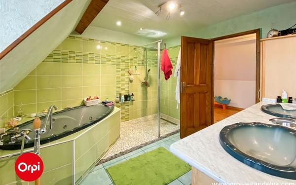 Maison à vendre    5 pièces • 170 m2 Lorleau