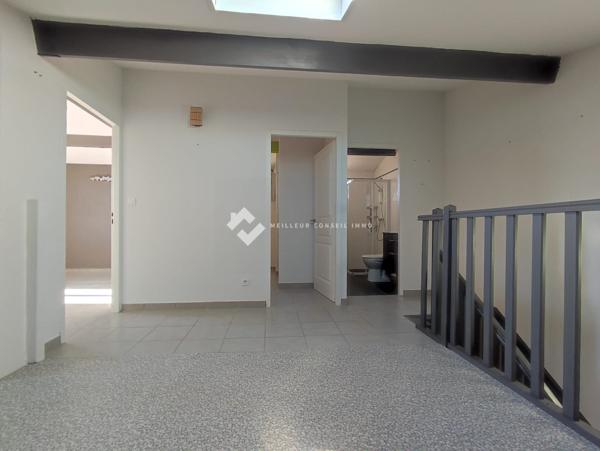appartement en duplex T5 avec terrasse et garage