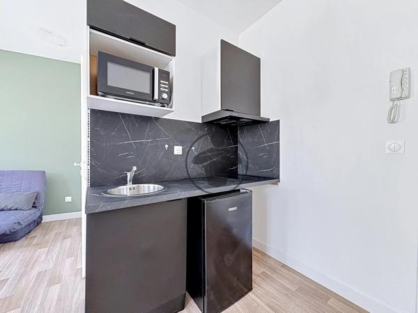 Location                                                      Appartement
                        
                     1 pièces                      29 m2                     à Saint-Quentin