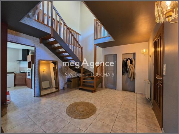 Maison à Saint-Hilaire-des-Landes, 35140 - 7 pièces 156m²