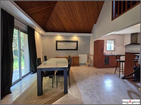 Maison à Saint-Hilaire-des-Landes, 35140 - 7 pièces 156m²