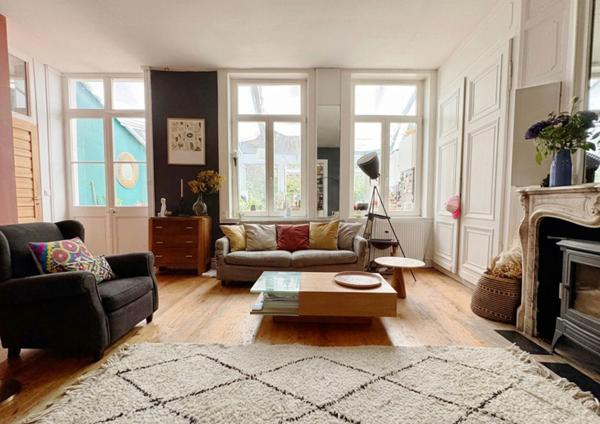Exclusivité Vieux Lille, Magnifique Maison de 240 m² avec jardin bucolique Lille Exclusivité Vieux Lille, Magnifique Maison de 240 m² avec jardin bucolique Lille