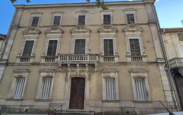 Vente Maison Jardin - garage - terrasse - appart à rénover Olonzac   