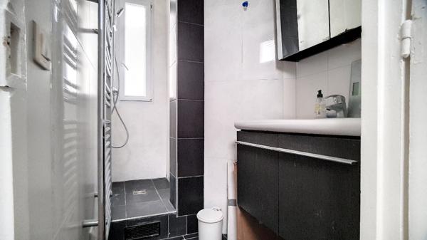 Location appartement Paris 15 - 4 pièce(s) - 74 m² - 2 350 €/mois