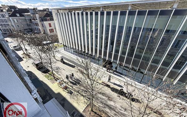 Appartement à louer    3 pièces • 77,30 m2 Pau