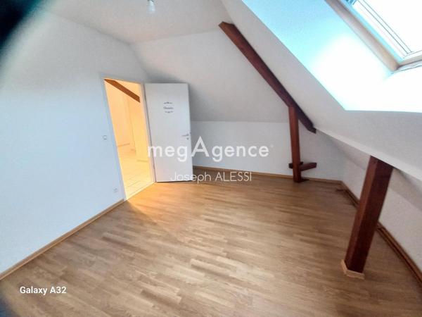 Appartement à CREUTZWALD, 57150 - 4 pièces 93m²