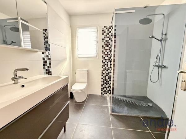 LORGUES VILLA T6 DEPENDANCE PISCINE GARAGE