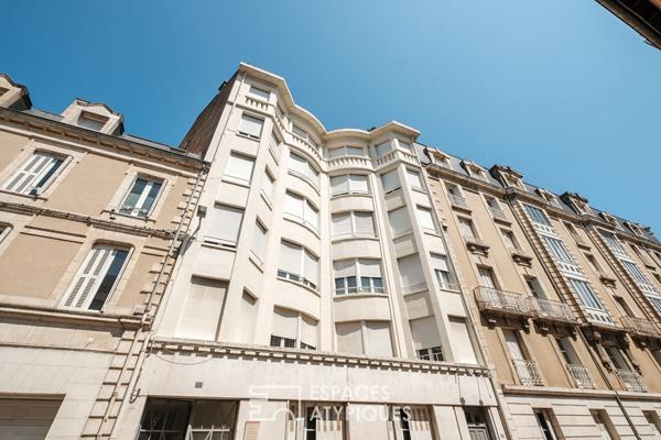 Appartement de caractère dans immeuble Art Déco