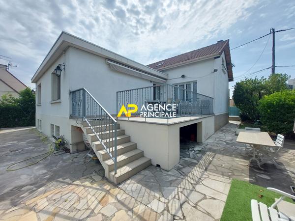 BEZONS _ Maison 8 pièces 699 000 € **  - Référence  4514