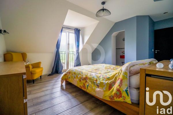 Maison 7 pièces de 164 m² à Charpont (28500)