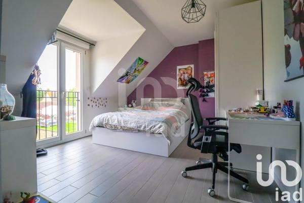 Maison 7 pièces de 164 m² à Charpont (28500)