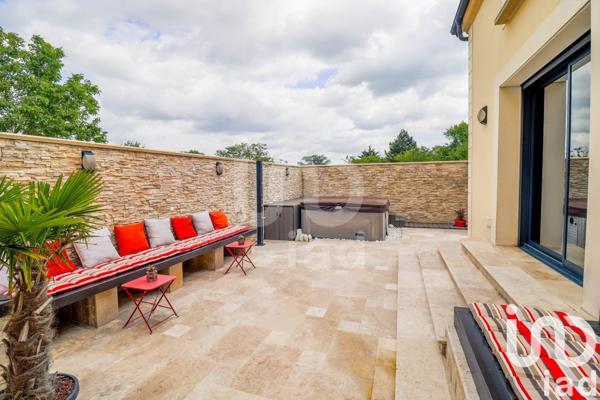 Maison 7 pièces de 164 m² à Charpont (28500)