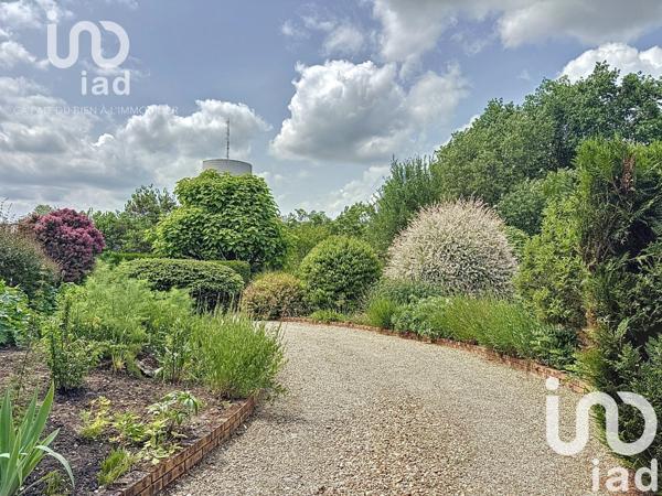 Maison 6 pièces de 104 m² à Pannes (45700)