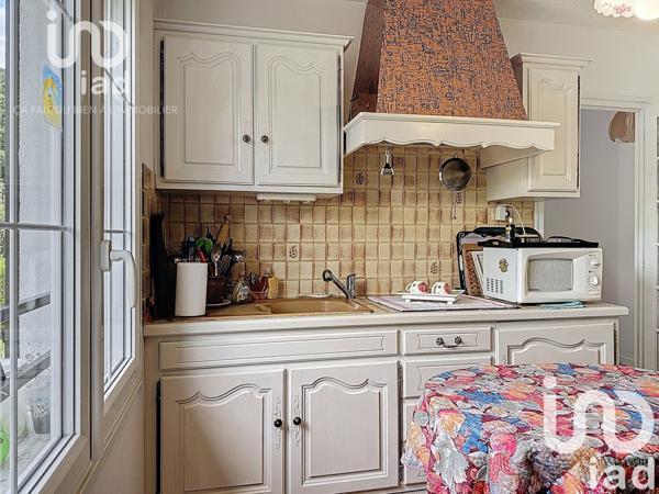 Maison 6 pièces de 104 m² à Pannes (45700)