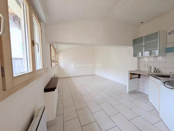 Vente Immeuble 7 pièces à Neufchâteau