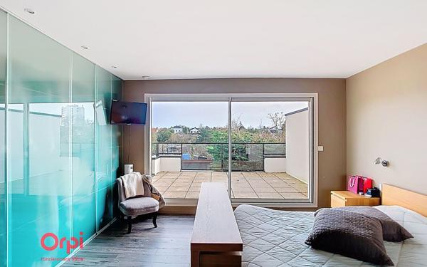 Maison à vendre    6 pièces • 210 m2 Nantes