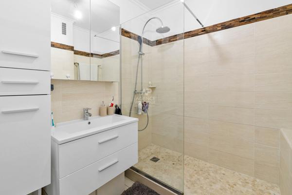 Appartement Saint Germain En Laye 3 pièce(s) 78.14 m2 €651 000 ** - Référence 17196