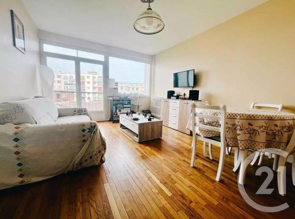 Appartement F3 à vendre  3 pièces - 57,78 m2 ST MAUR DES FOSSES - 94