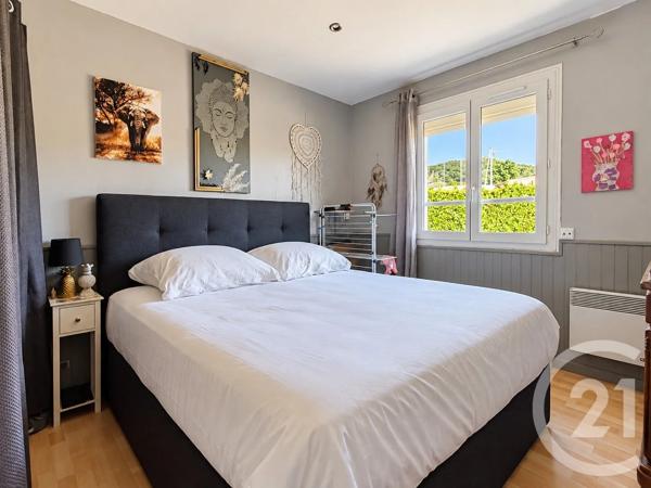 Maison à vendre  4 pièces - 89 m 2   VILLENEUVE  - 04